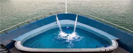 Du thuyền Rosy Lan Hạ 